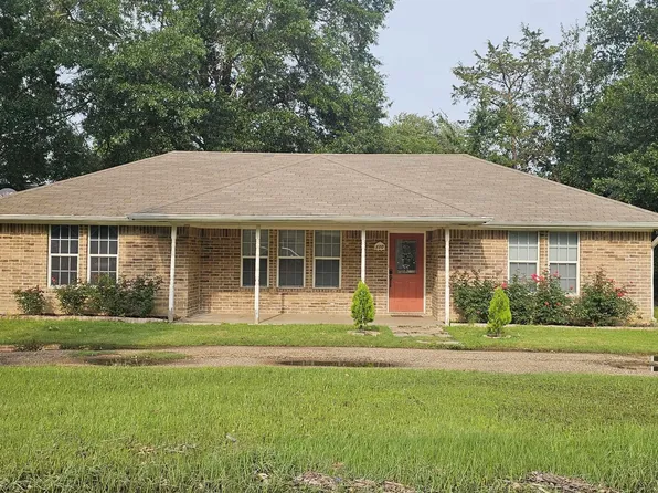 110 Ebony St, Van, TX 75790