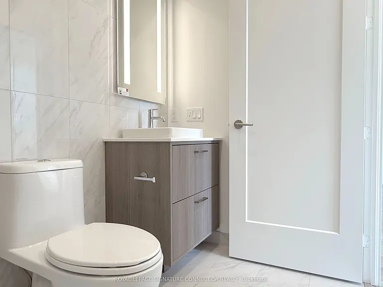 858 Dupont St #Penthouse 33 — Photo 12