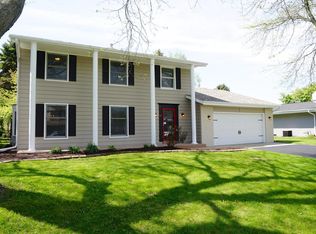 933 Hialeah Dr, Racine, WI 53402