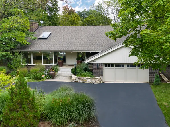 189 Oak Knoll Ter, Highland Park, IL 60035