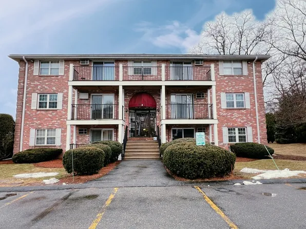 2 Karen Cir APT 3, Billerica, MA 01821