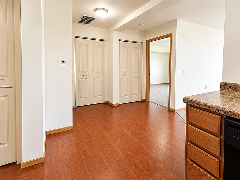 McComb Place Apartments — Photo 6