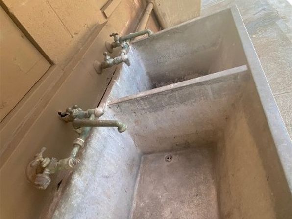 honolulu-hawaii-82426513 picture