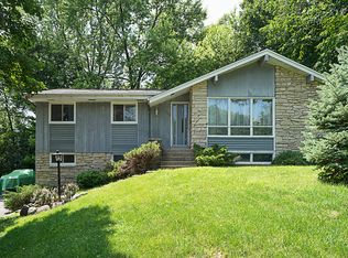 985 Georges Ave, Brookfield, WI 53045