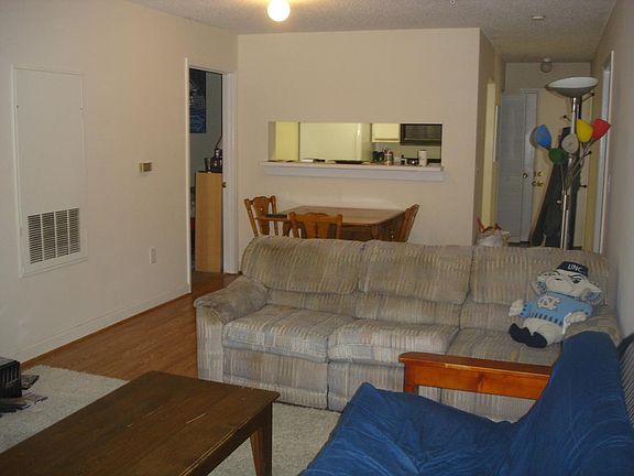 Living Room/Dining Room