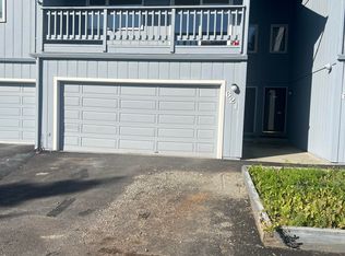 621 King Arthur Cir, Anchorage, AK 99518