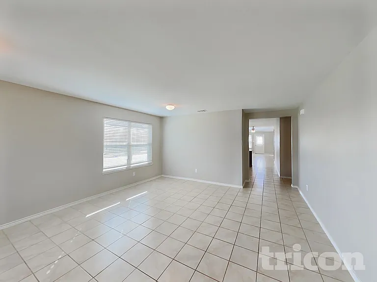2511 Glen Hollow Dr — Photo 20