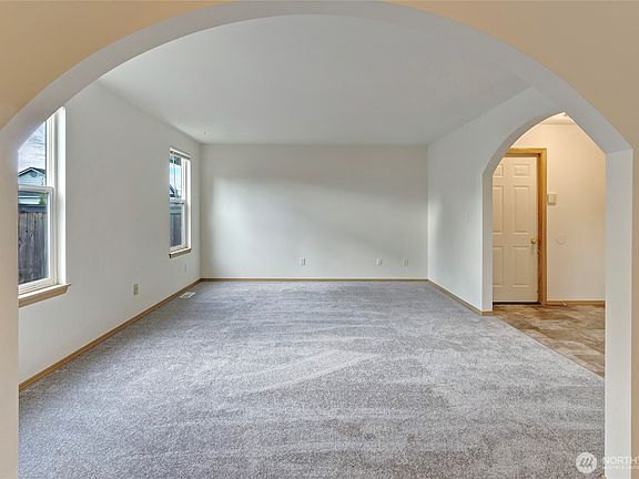 5th image of 11015 37th Avenue Ct E