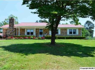 34 Snow Point Rd, Guntersville, AL 35976