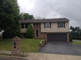 58 Hayloft Rd, Denver, PA 17517