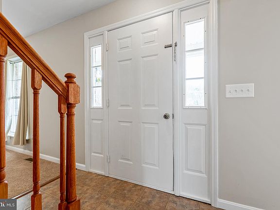 3rd image of 29162 Log Cabin Hill Rd