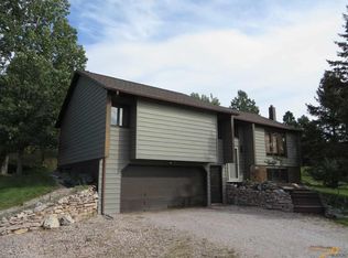 8104 Albertta Dr, Rapid City, SD 57702