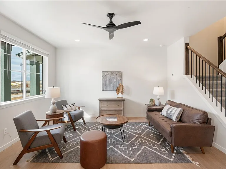 2440 Brookstone Dr #C — Photo 2