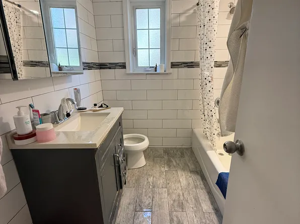 (undisclosed Address), Flushing, NY 11358