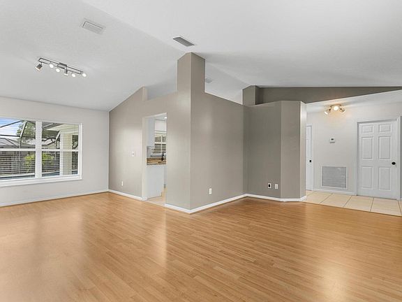 4th image of 4605 NW Gastonia Street