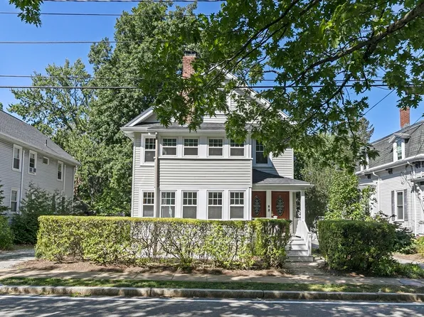 18 Waverley St #18, Belmont, MA 02478