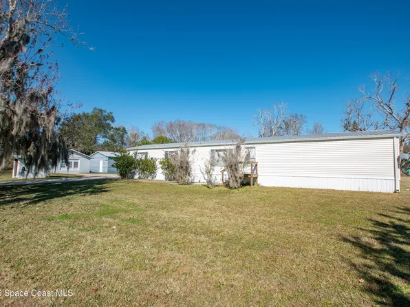 2120 Palomino Dr, Titusville, FL 32796
