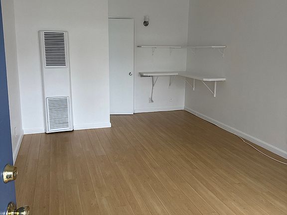 2nd image of 3419 Jasmine Ave #8
