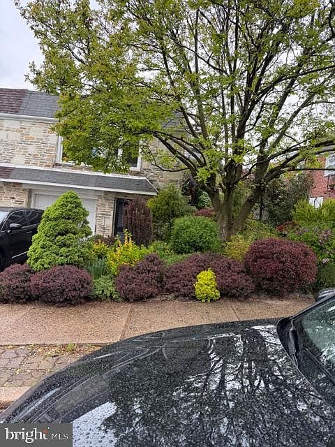 1st image of 795 Hill Rd