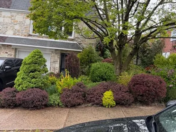 795 Hill Rd, Philadelphia, PA 19128
