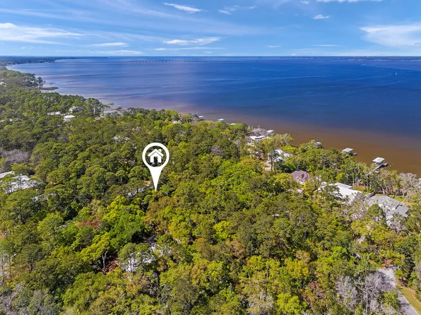 19 & 20 Daisy Dr, Pt Washington, FL 32459