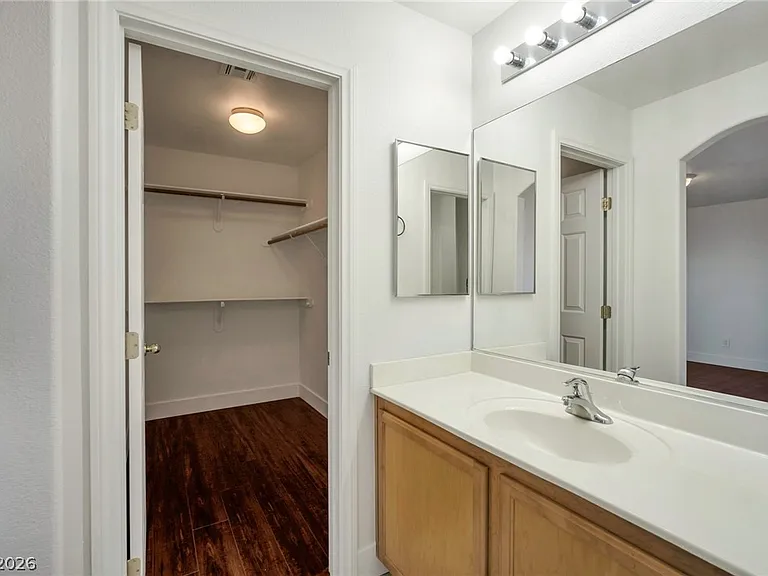 9711 Spinnaker Creek Ave — Photo 36