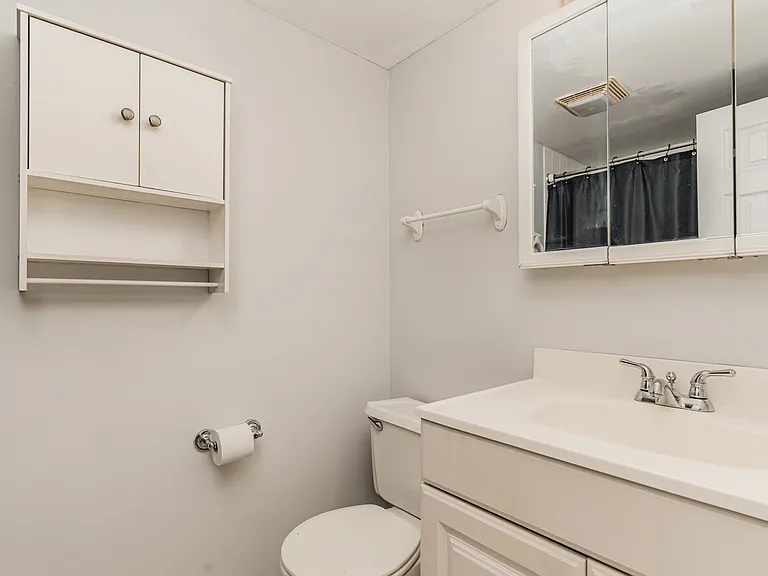 111 S Baybrook Dr — Photo 14