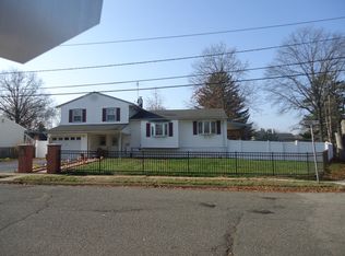 1 Rieder Rd, Edison, NJ 08817