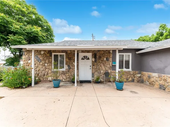 17463 Covello St, Van Nuys, CA 91406
