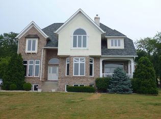 10042 Springstone Rd, McCordsville, IN 46055