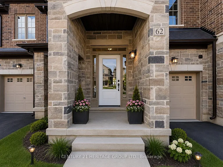 62 Beechborough Cres — Photo 2