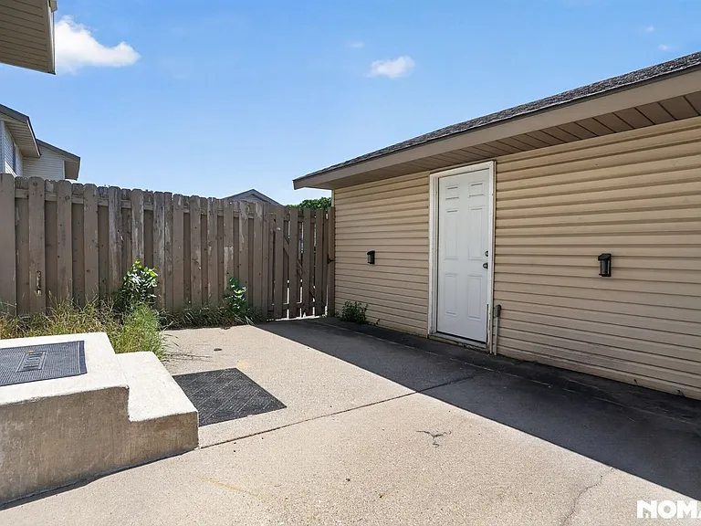 16112 Foliage Ave W — Photo 25