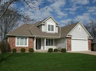 2508 SW Locust St, Oak Grove, MO 64075