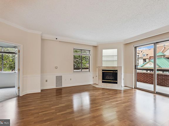 4th image of 1276 N Wayne St APT 200
