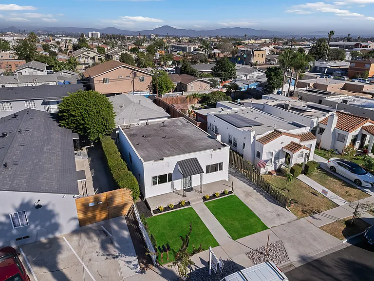 4229 Swift Ave — Photo 6