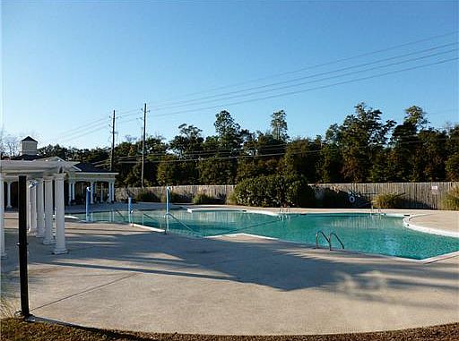 3rd image of 2252 Beach Dr