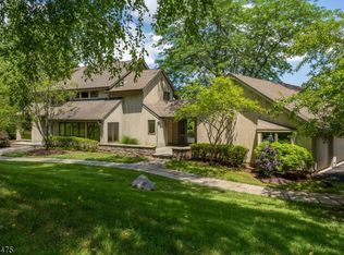 11 Spring Hill Rd, Annandale, NJ 08801