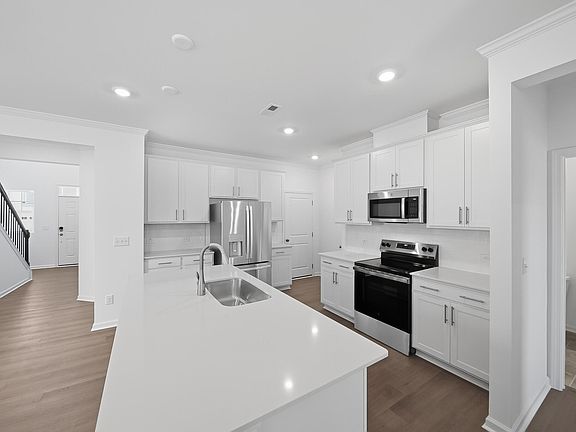 4th image of 301 Beachcomber Dr
