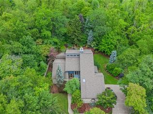 273 Red Oak Dr, Pittsburgh, PA