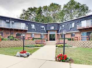 4929 Whitcomb Dr #15, Madison, WI 53711