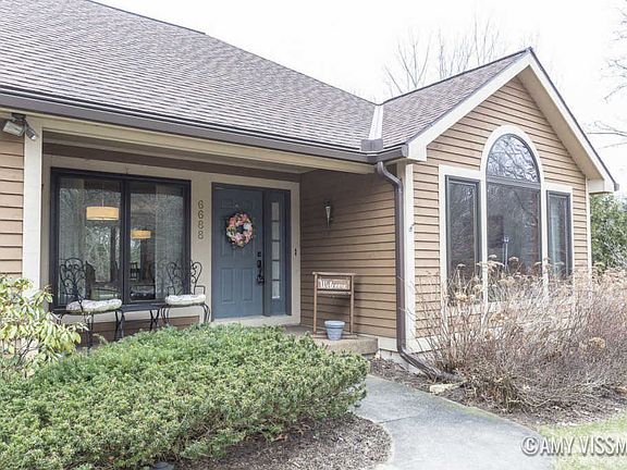 5th image of 6688 Forest Valley Dr SE