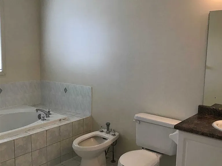 127 Orchard Hill Blvd — Photo 14