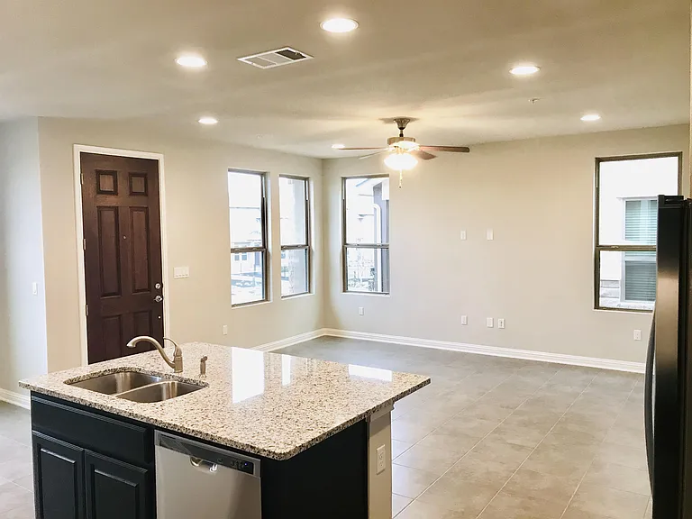 6814 E Riverside Dr #106-1-1 — Photo 10