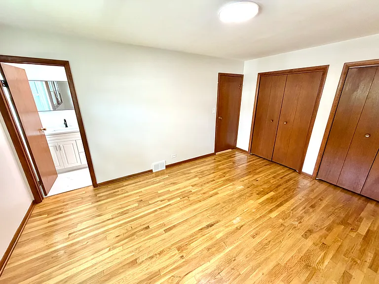 167 E Van Buren St #1 — Photo 14