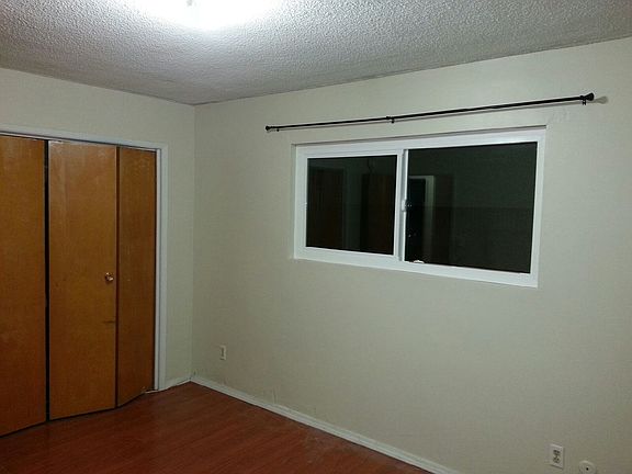 4th image of 16613 Estrella Ave