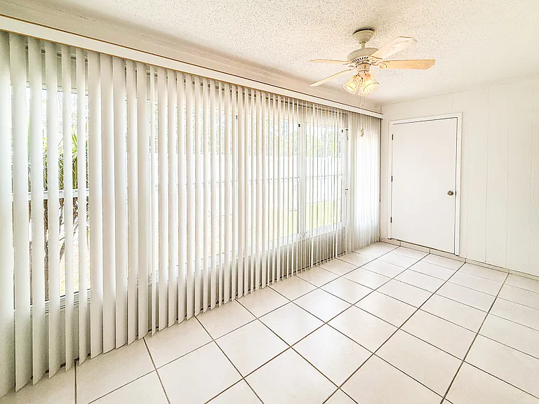 2604 Woodgate Ln #J-6 — Photo 16