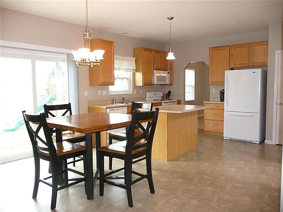 4th image of 5617 Eagle Creek Ct