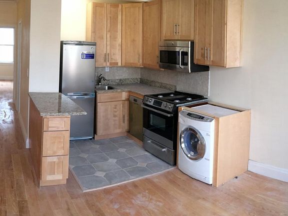 5th image of 3204 24th Ave