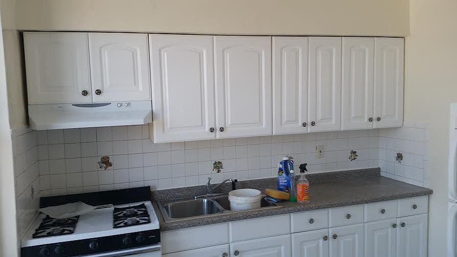 1st image of 4350 Wickham Ave