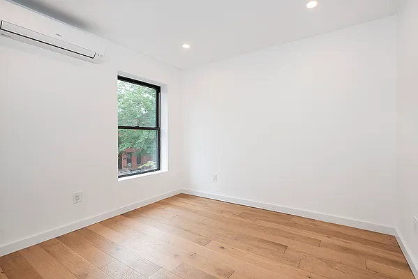 Rented by BH Brokerage Group | media 4